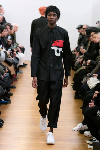 Look 13
